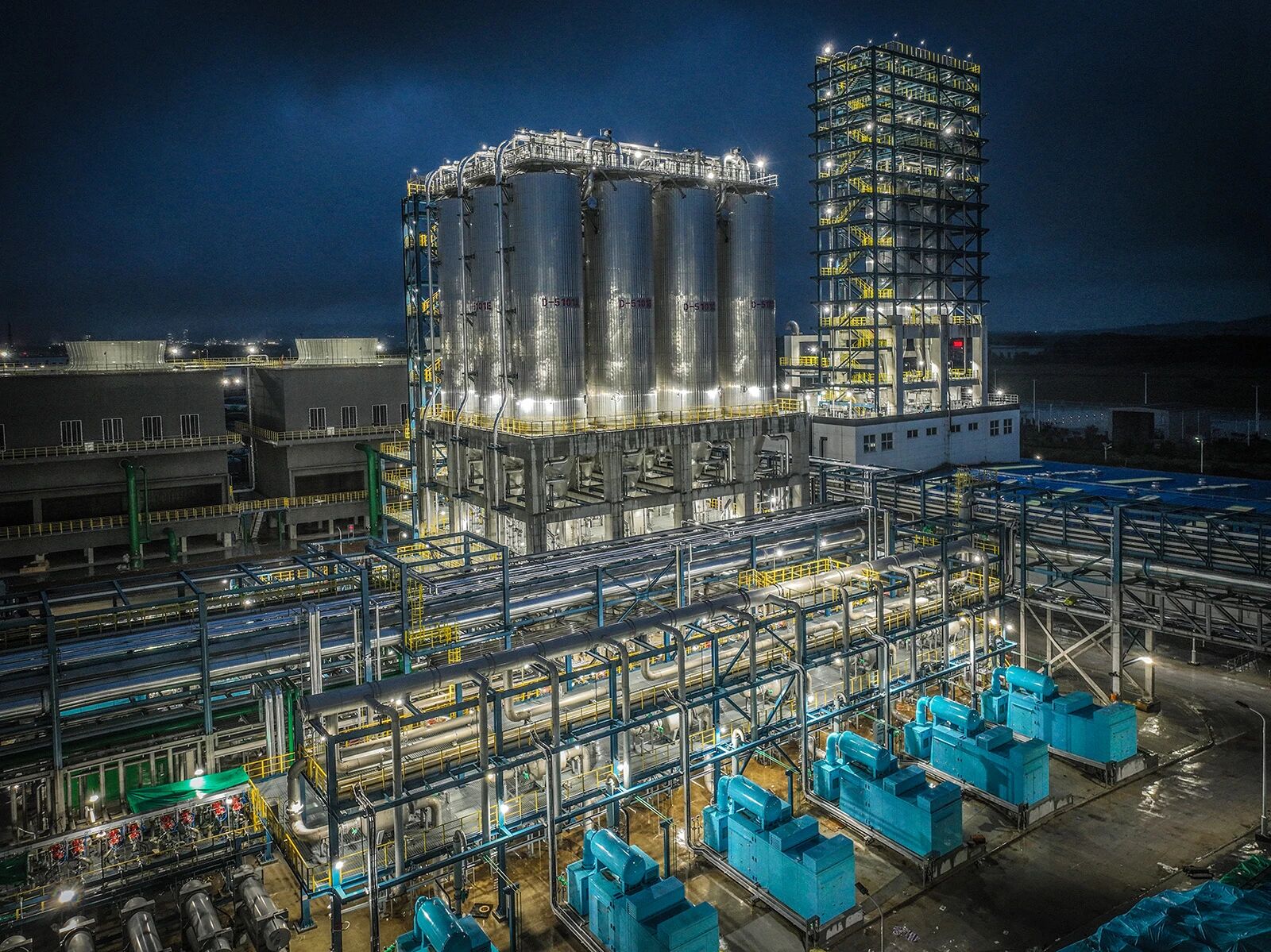 寰球大庆公司总承包建设的联泓格润EVA装置一次投料开车成功